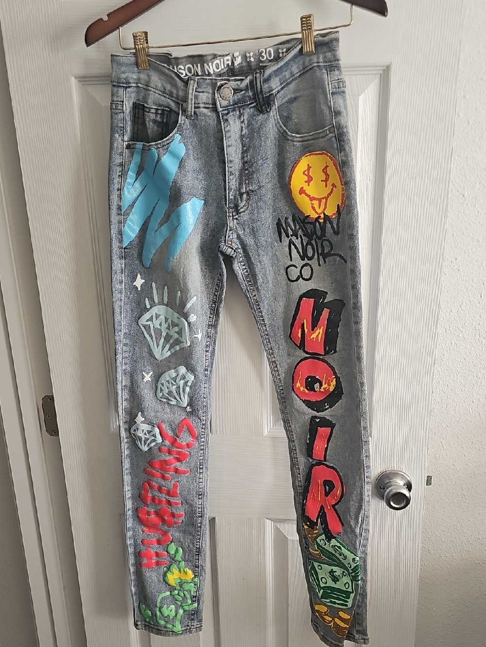 VINTAGE MADISON NOIR Men’s Gray Painted Graphic Jeans